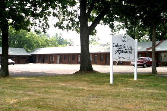 columbia-court-apartments