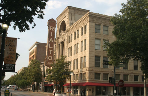 rialto-square-theatre